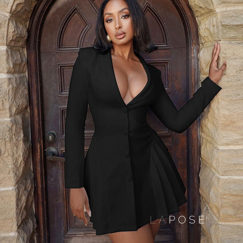 Classic Vintage Dress with a Flattering Fit