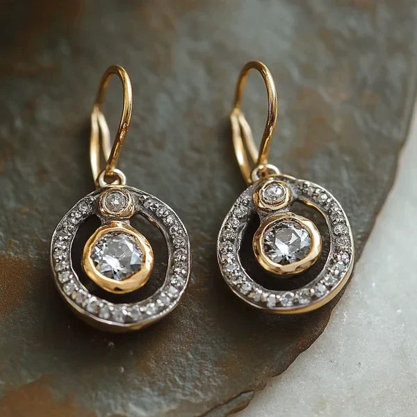 1+1 Offer: Zirconia Ivy Golden Ring + Zirconia & Gold Earrings
