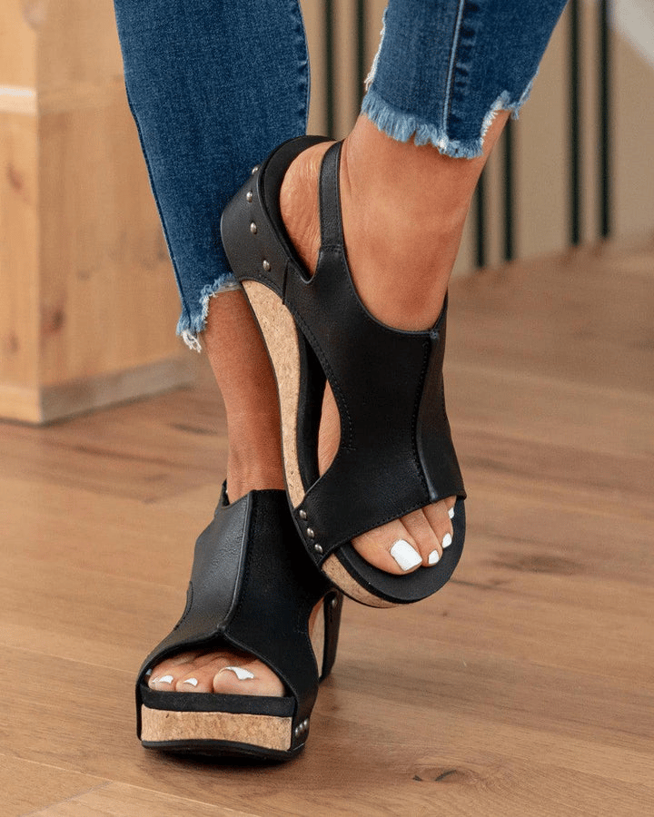 Graceful Orthopedic Shoes for Modern Look