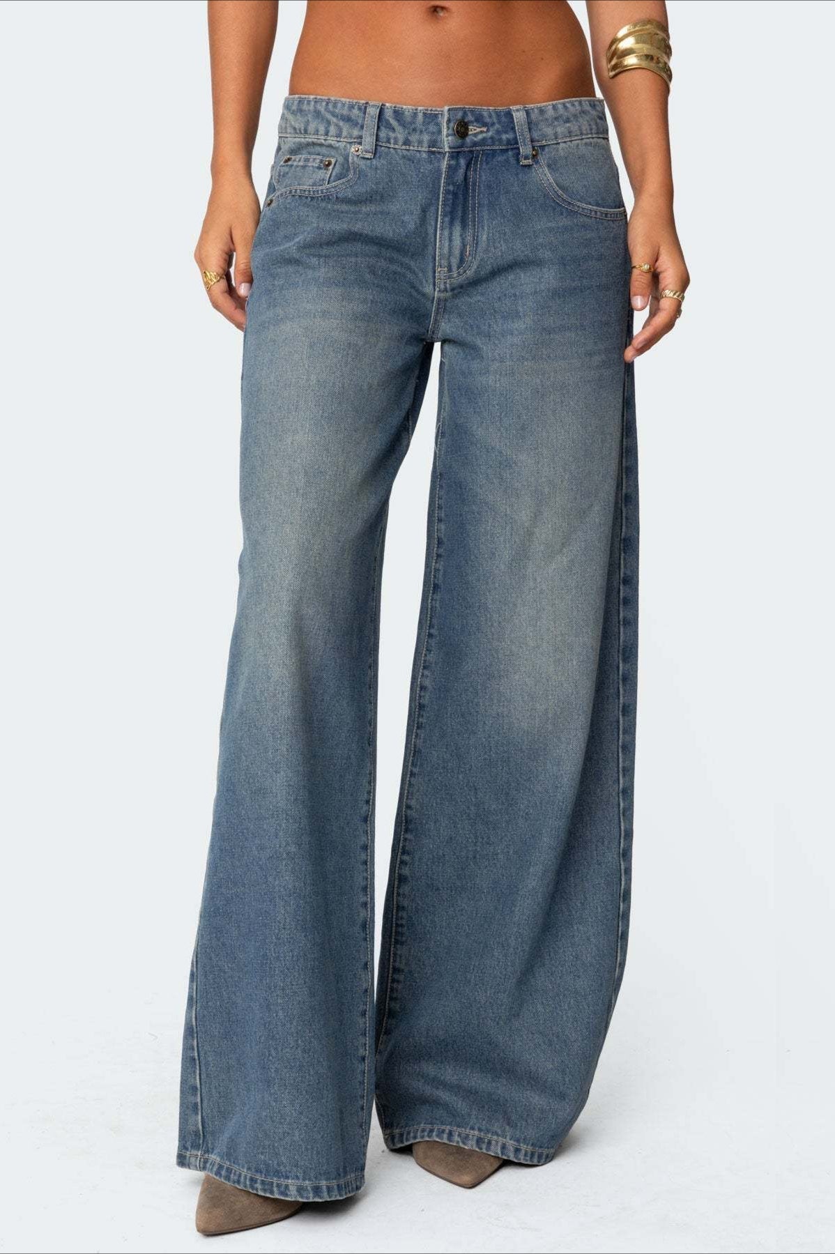 Timeless Vintage Style Garment