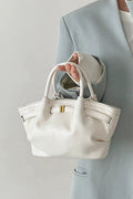 Effortlessly Elegant Bag with a Timeless Design