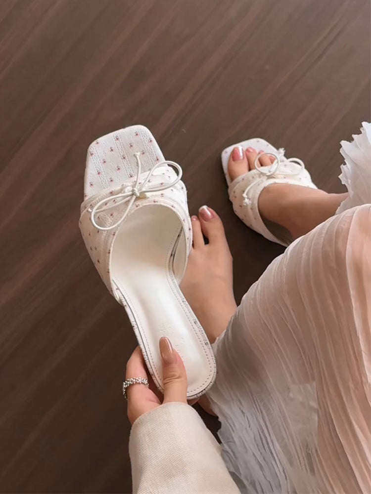 Polished Heels with an Effortless Classic Look