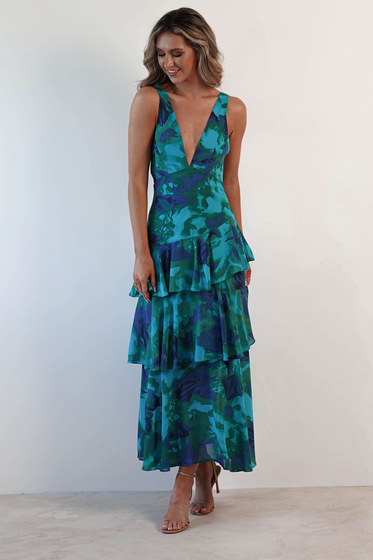 Sophisticated Dress with a Clean Classic Look