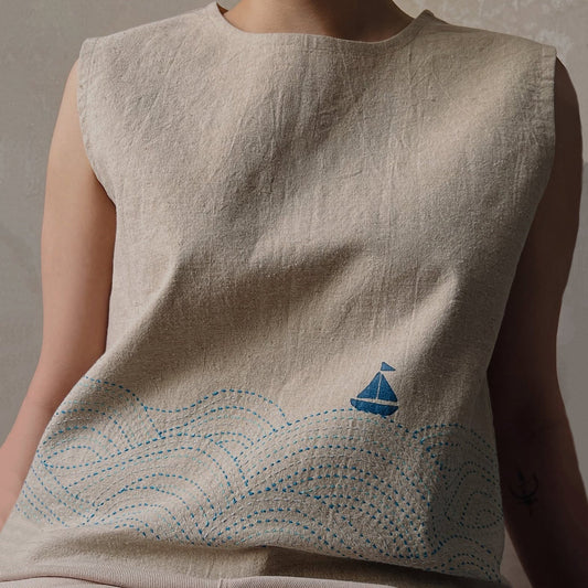 Comstylish Women's Sailboat And Waves Embroidery Art Sleeveless Tank Top