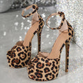 Effortlessly Elegant Heels with a Timeless Design