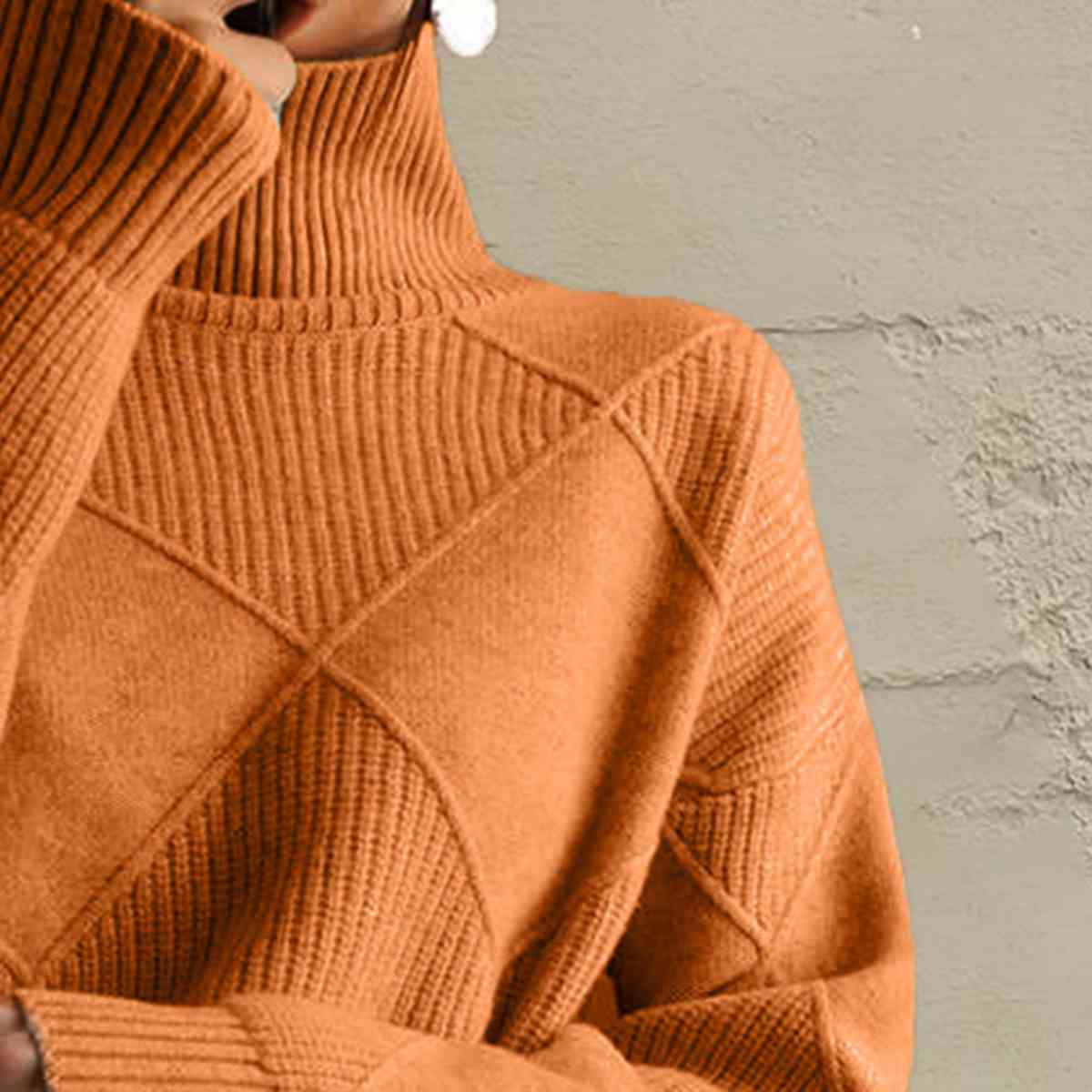 LM | Versatile and comfortable sweater