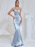 Sophisticated Garment with a Clean Classic Look