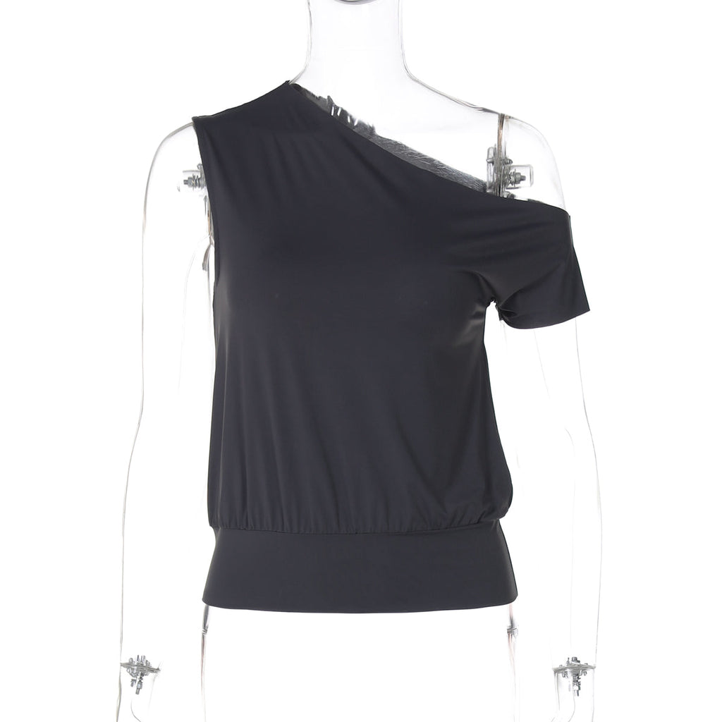 Well Tailored Garment with a Graceful Silhouette