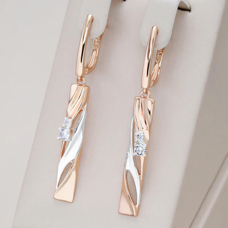 Rectangular Earrings With Crystals in Gold