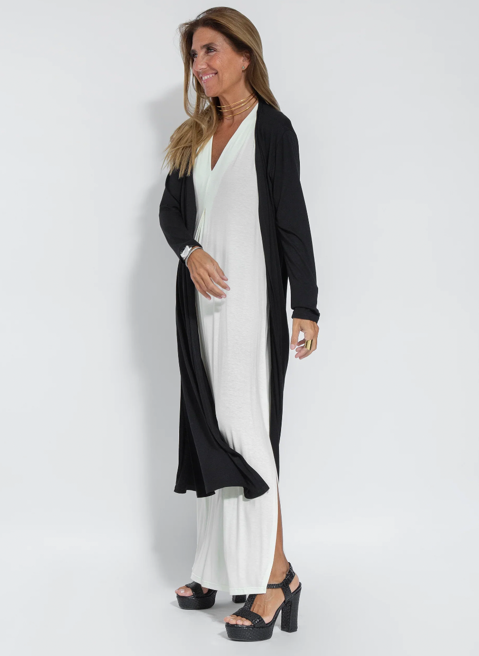 Weißes Kleid + Weste in Schwarz