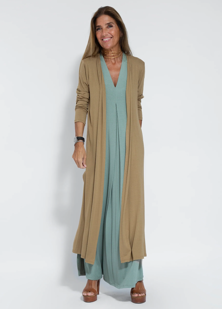 Türkisfarbenes Kleid + Strickjacke in Kaffee