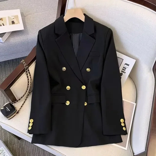 LM | White jacket with gold buttons