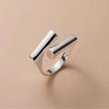 Simple Geometric Ring With Smooth Braids