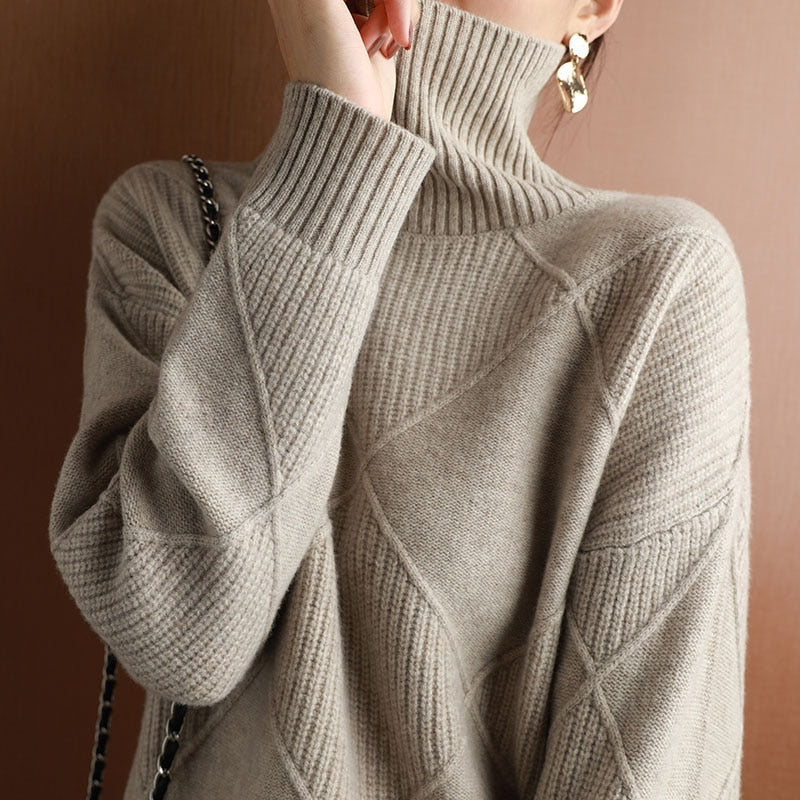 Elegantly Designed Pullover
