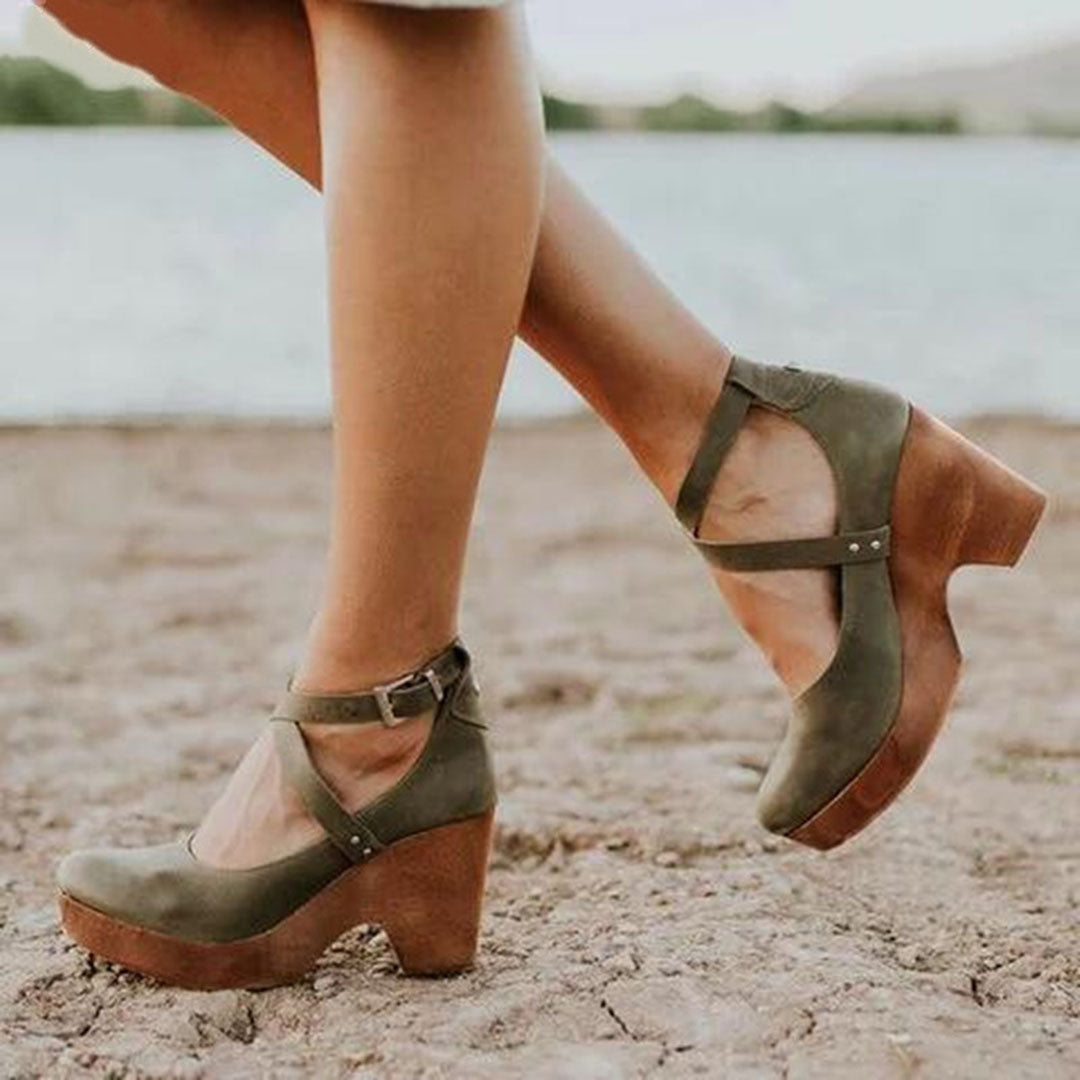 LM | Clunky wedge shoes