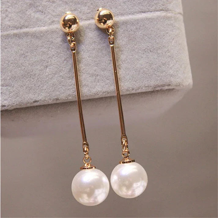 Dangling Earrings With Special Hand-set Pearls