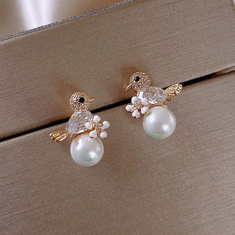 Birdie Earrings in Cubic Zirconia and Pearl Inlay