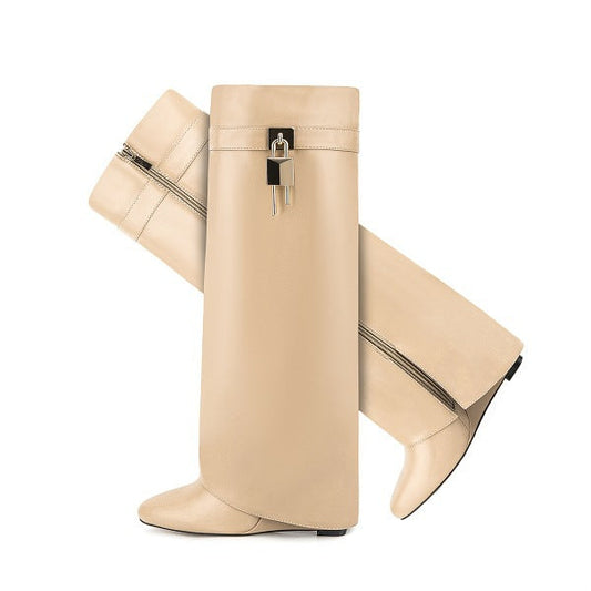 Graceful Orthopedic Boots for Modern Look