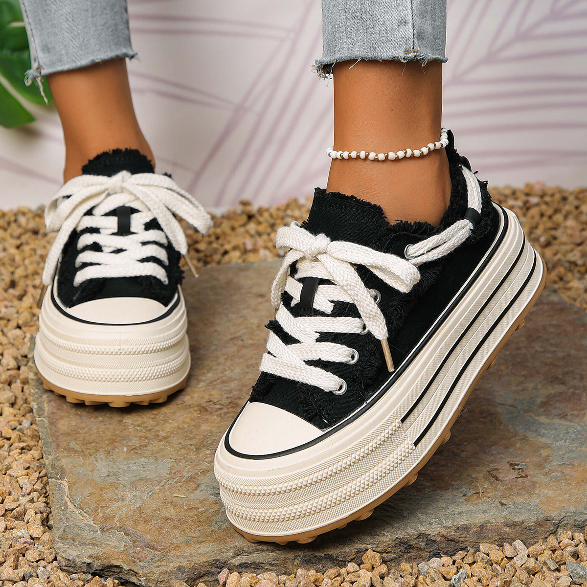 Graceful Orthopedic Shoes for Modern Look