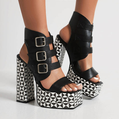 Graceful Orthopedic Sandals for Modern Look