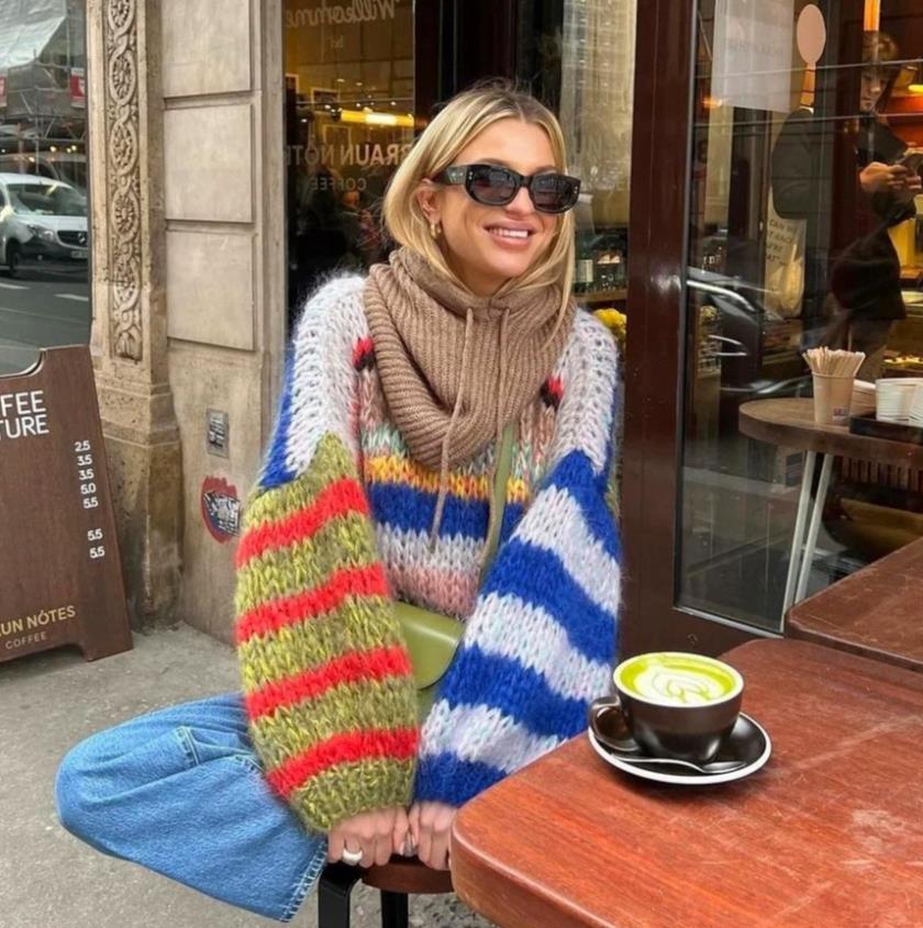 Elegantly Designed Pullover