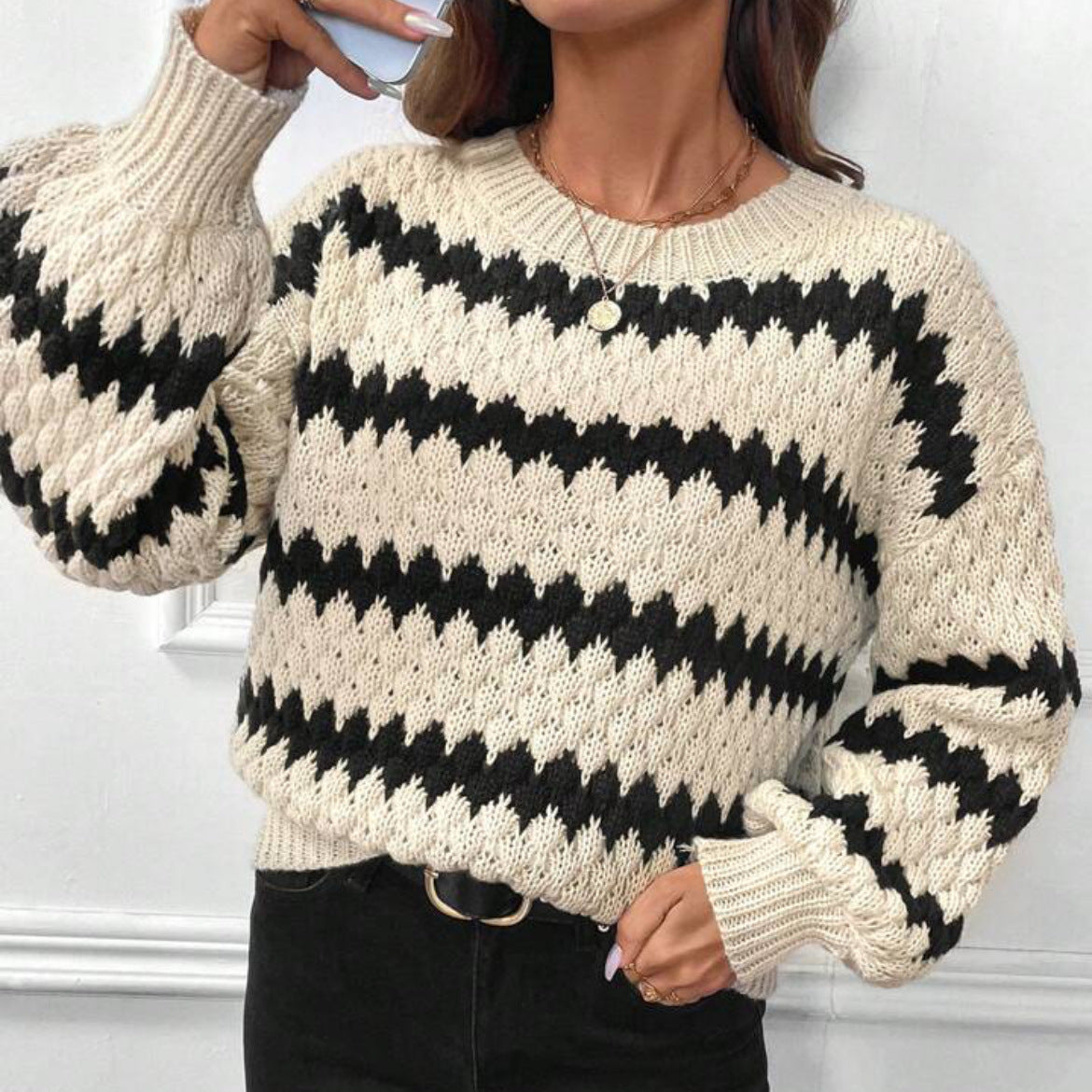 Elegantly Designed Pullover