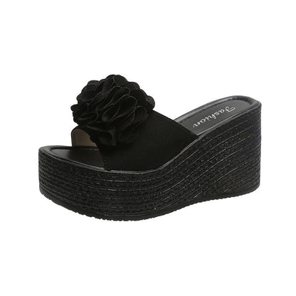 Graceful Orthopedic Sandals for Modern Look