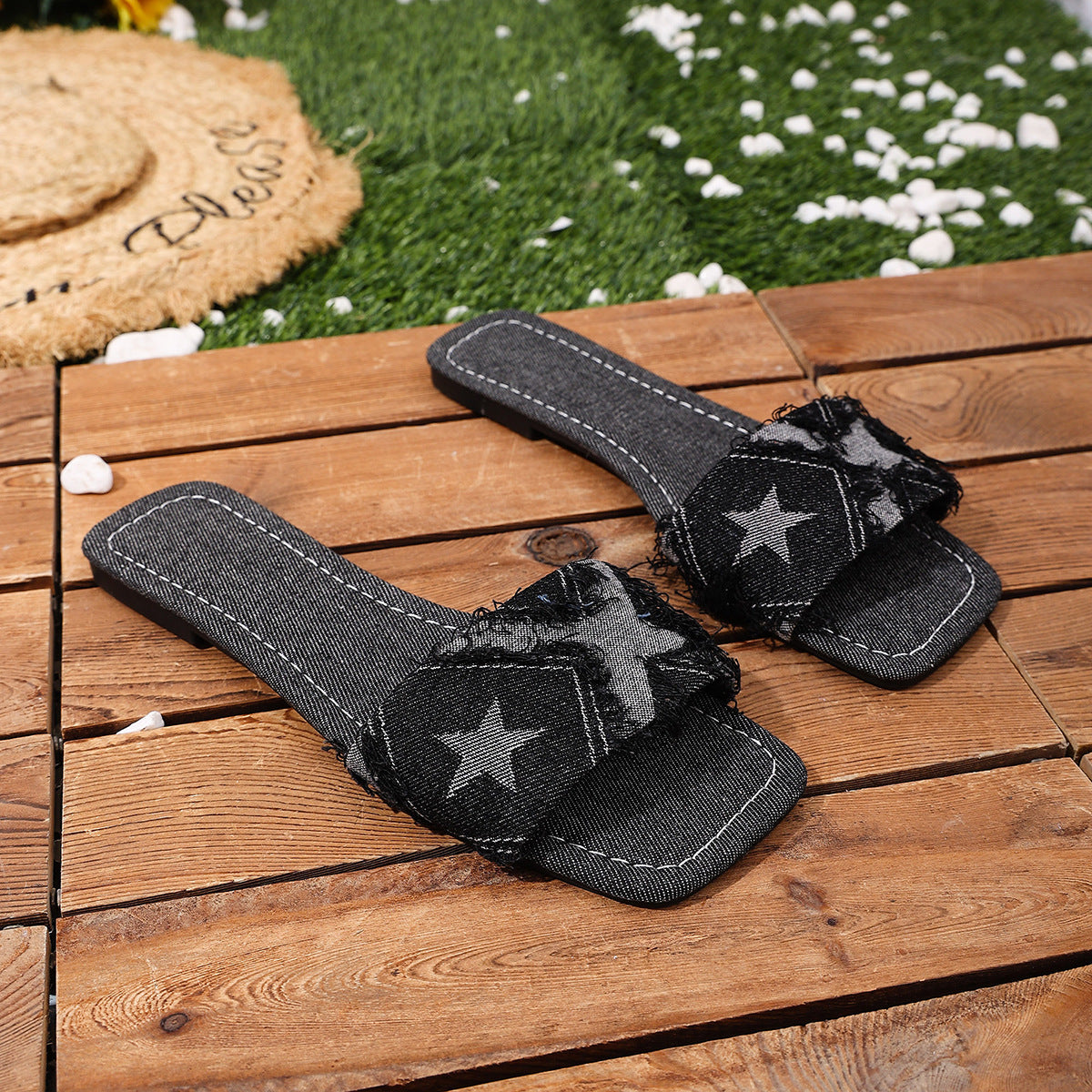 Graceful Orthopedic Sandals for Modern Look