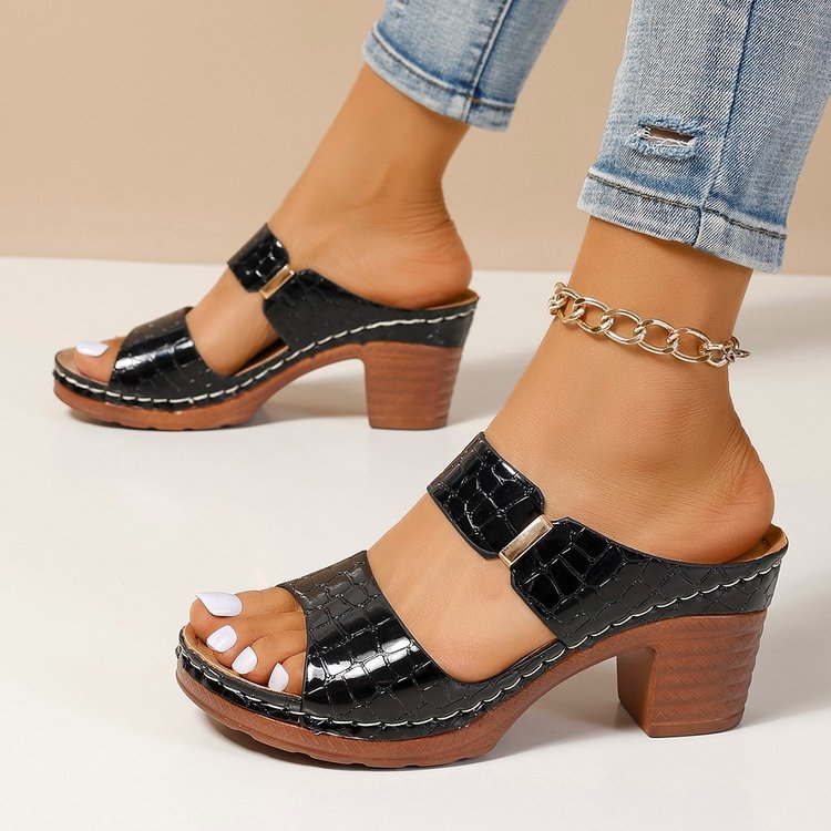 Chic Orthopedic Sandals with Unique Design