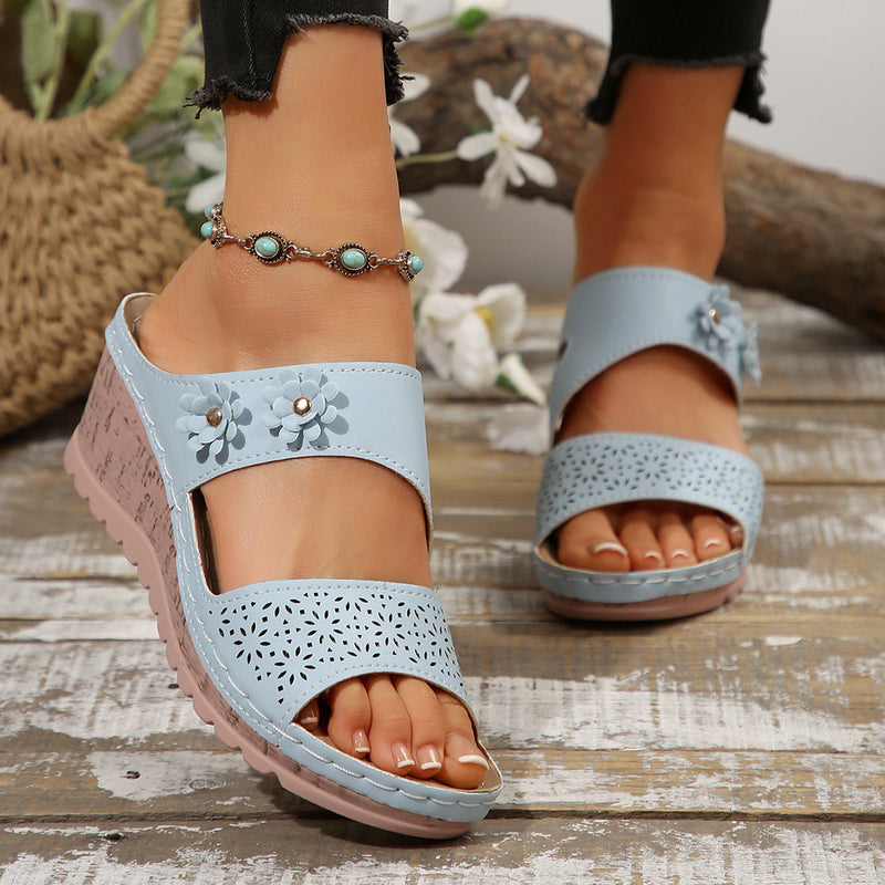 Chic Orthopedic Sandals with Unique Design