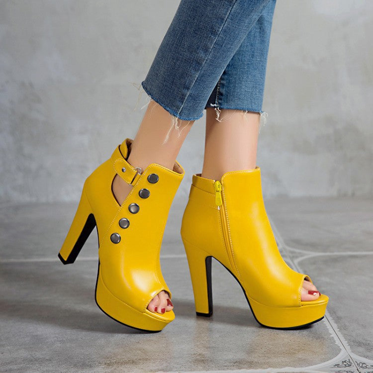 Classic Orthopedic Sandals with Timeless Style
