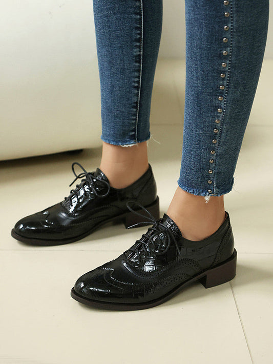 Chic Orthopedic Shoes with Unique Design