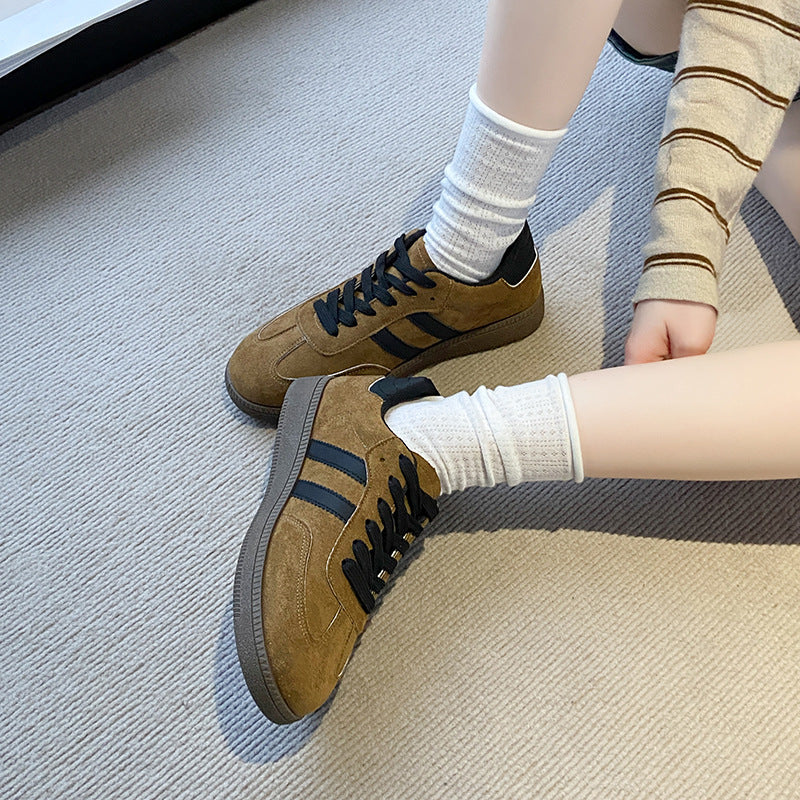 Graceful Orthopedic Trainers for Modern Look