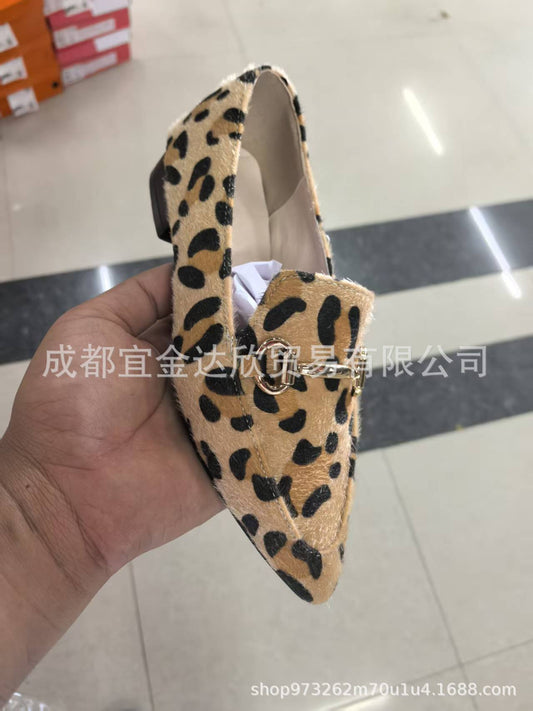 Chic Orthopedic Shoes with Unique Design