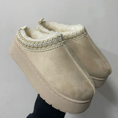 Graceful Orthopedic Boots for Modern Look