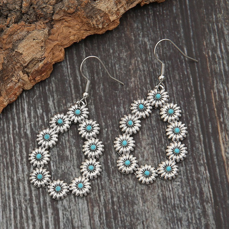 Classic Earring with Timeless Appeal