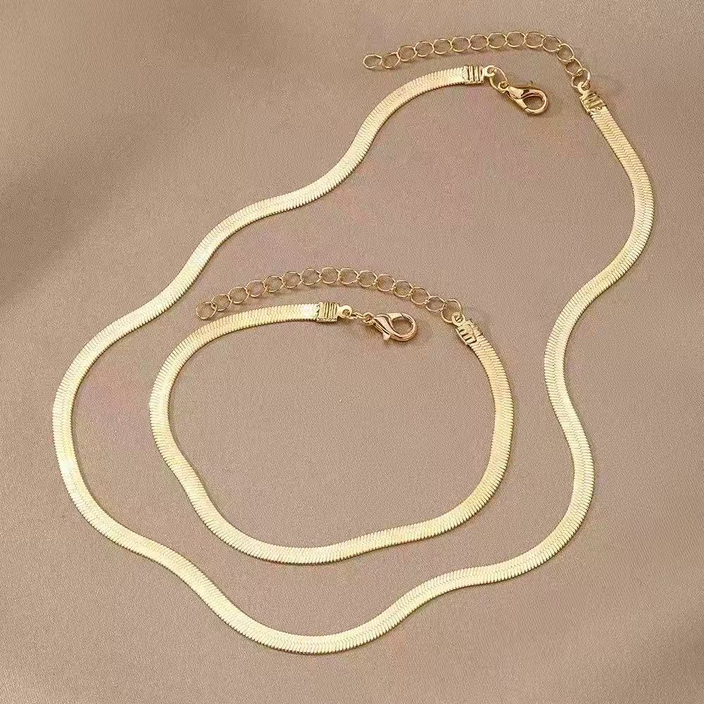 Charming Piece for Any Occasion
