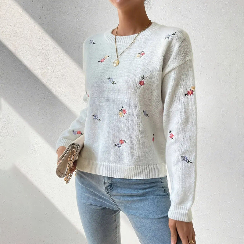 Elegantly Designed Pullover