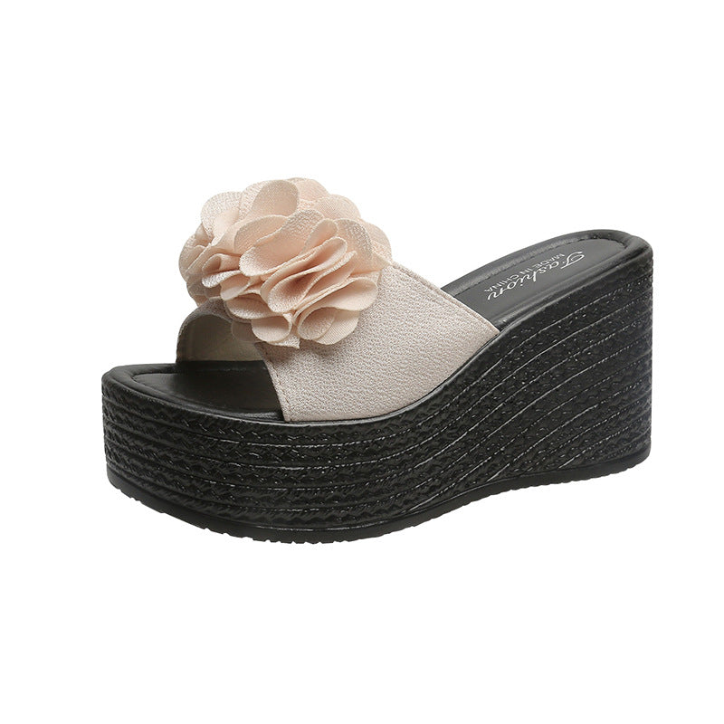 Graceful Orthopedic Sandals for Modern Look
