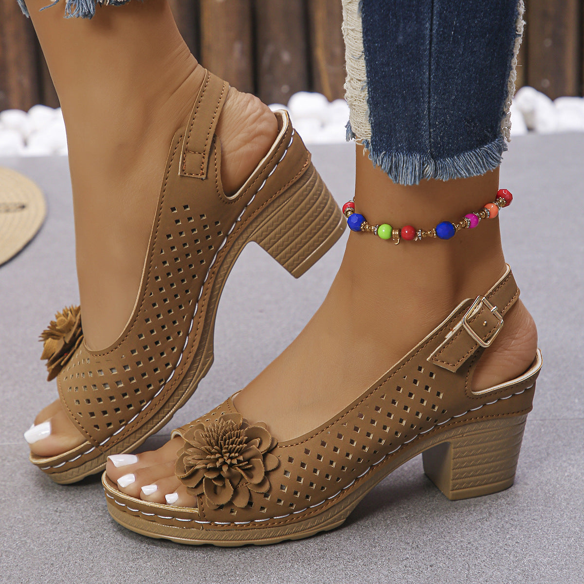 Chic Orthopedic Sandals with Unique Design