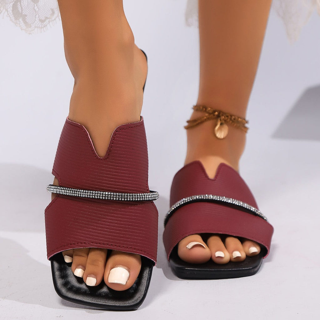 Chic Orthopedic Sandals with Unique Design