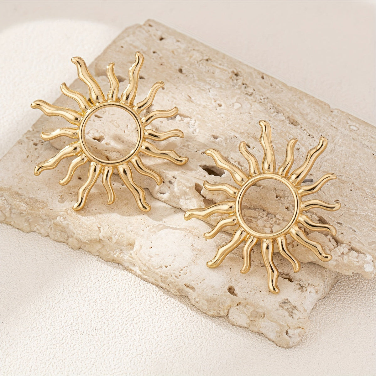 Elegant Earring for Every Occasion