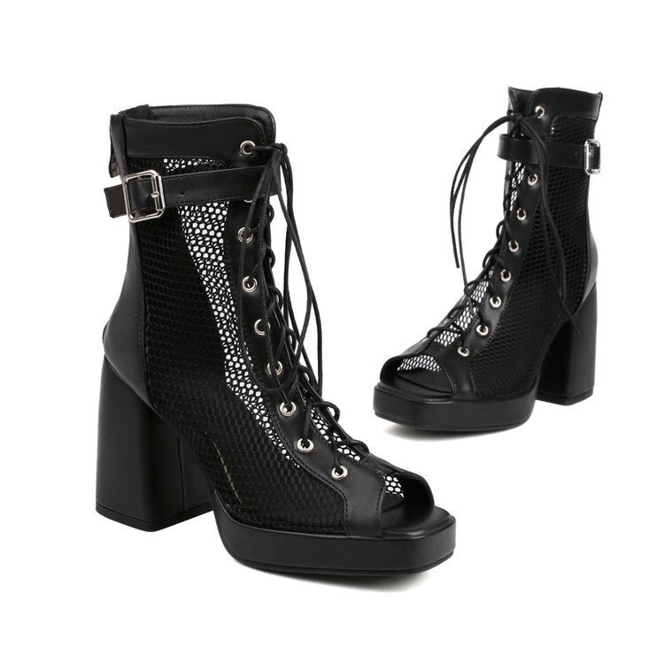 Graceful Orthopedic Sandals for Modern Look