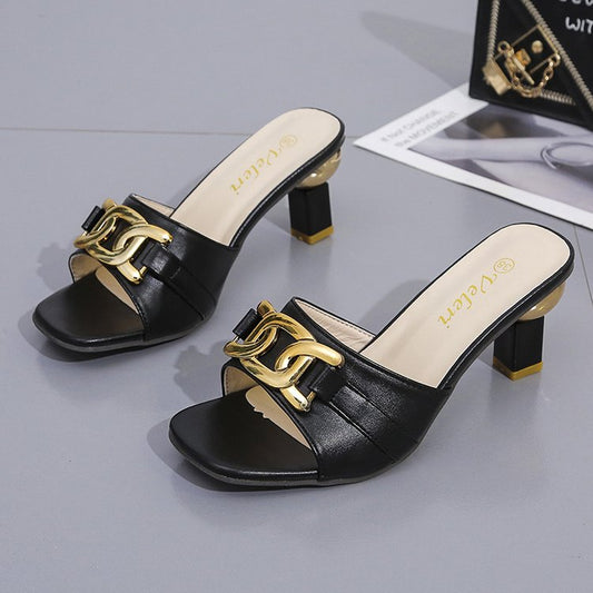 Graceful Orthopedic Sandals for Modern Look