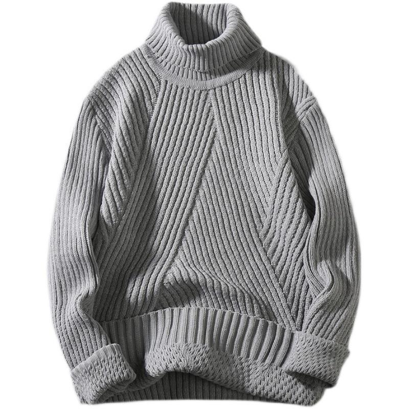 Elegantly Designed Pullover