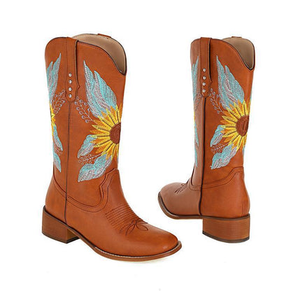 Graceful Orthopedic Boots for Modern Look