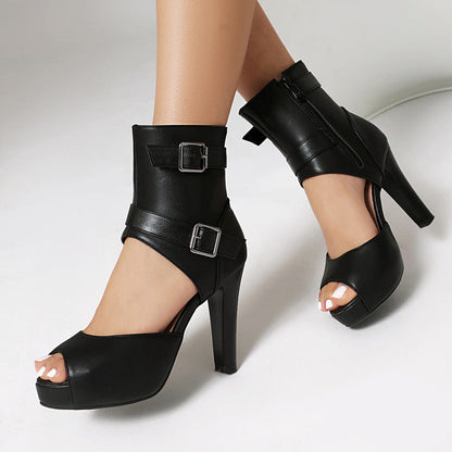 Graceful Orthopedic Sandals for Modern Look