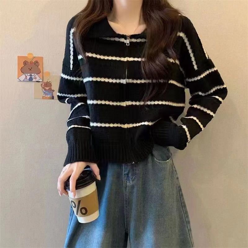 Timeless Vintage Style Pullover