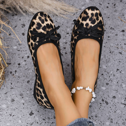 Chic Orthopedic Shoes with Unique Design