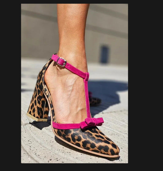 Chic Orthopedic Shoes with Unique Design